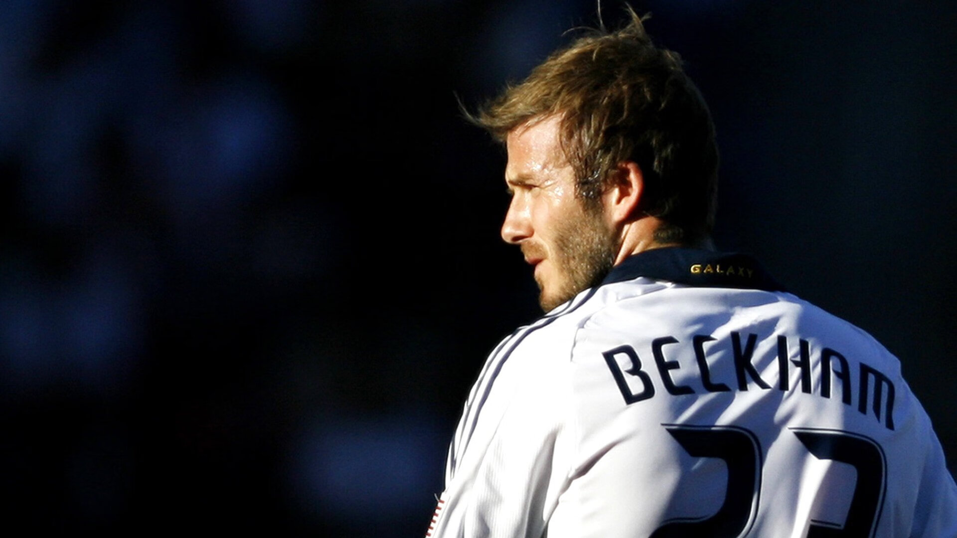 【场地环境影响】不同场馆如何影响比赛表现，场地环境对裁判员有什么影响